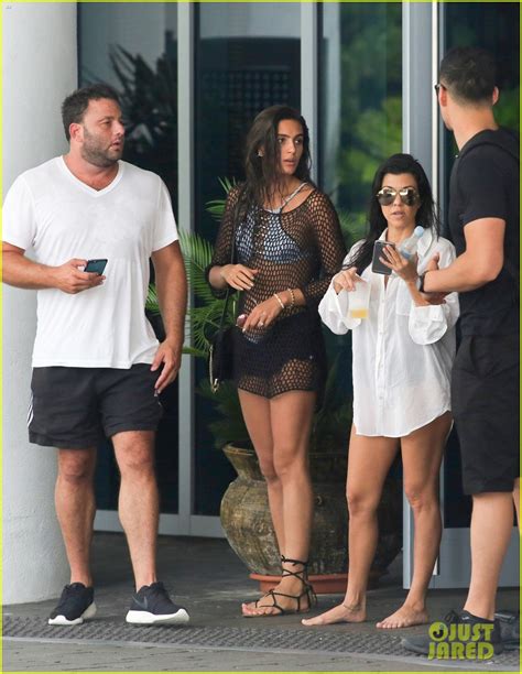 Kourtney Kardashian Enjoys The Holiday Weekend In Miami Photo 3697479