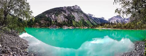 Scenic Lake On The Kinney Lake Trail In Banff National