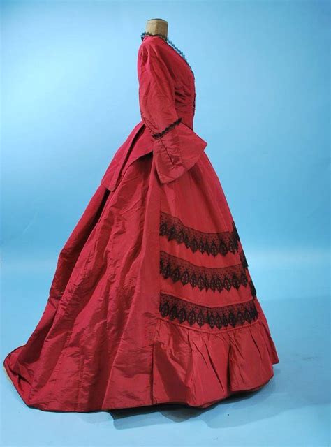 1850s Red Beautiful Red Dresses Victorian Ladies Dress Steampunk Dress