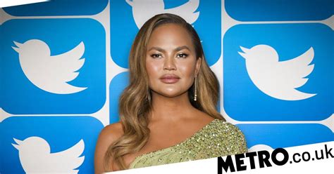 Chrissy Teigen Quits Twitter And Deletes Account Over Negativity