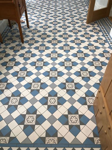 Edwardian Bathroom Floor Tiles Flooring Guide By Cinvex