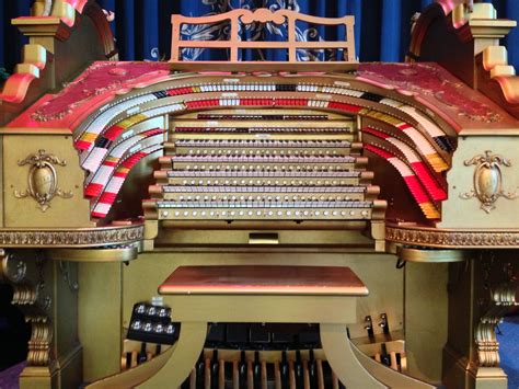 Theater Pipe Organ Keyboard This Keyboard Controls 8000 Flickr