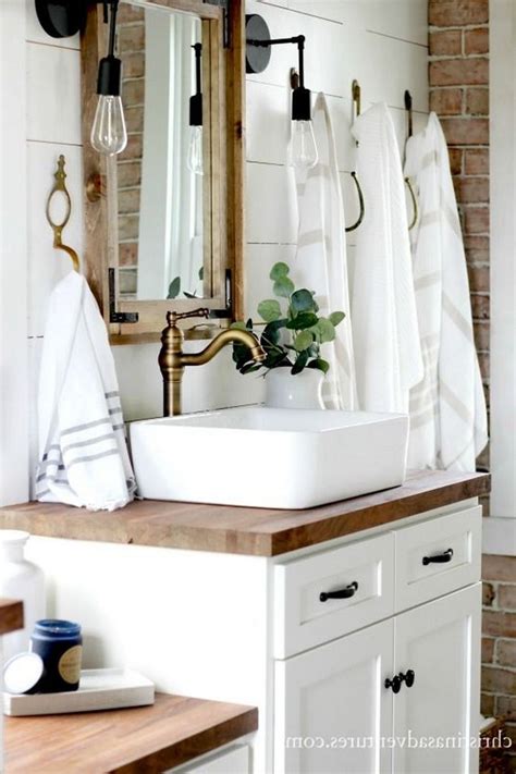 65 Beautiful Rustic Farmhouse Style Bathroom Design Ideas Page 9 Of 65