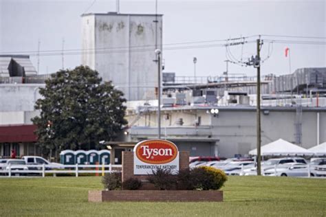 Tyson Foods Shuts Down Poultry Plants Its On News