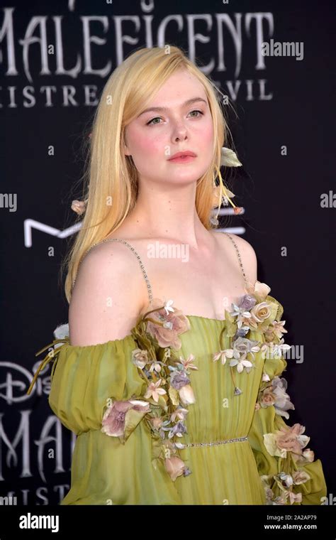 Elle Fanning At The World Premiere Of The Movie Maleficent Make The Dark Maleficent