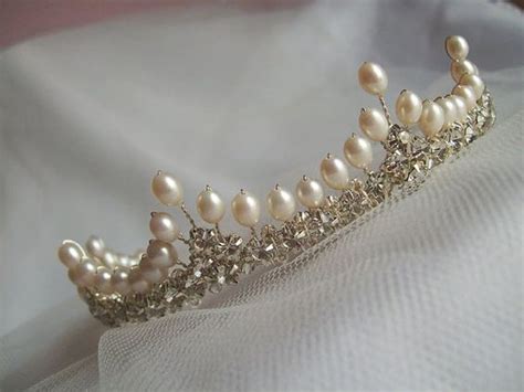 Handmade Beautiful Ivory Freshwater Pearls Clear Diamante And Seed Bead