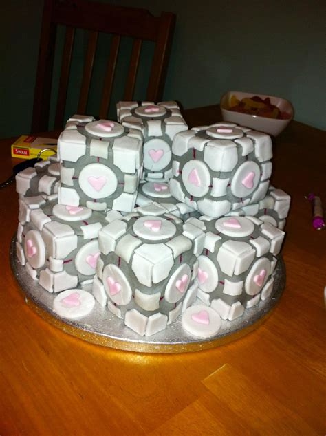 I Made These Pile Of Companion Cubes All Individual Cakes Mini