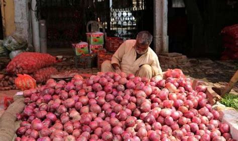 Onion Price Shoots Up To Whopping Rs 200kg In Tamil Nadu And Karnataka