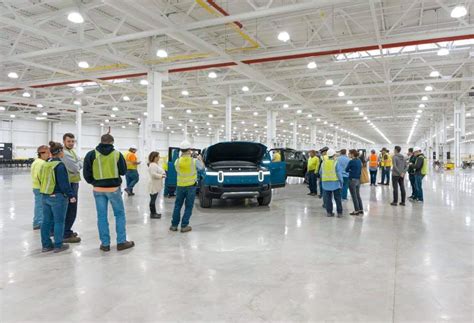 The Blue Rt1 Visits The Normal Il Manufacturing Facility Rrivian