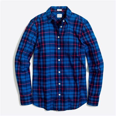 Wear The Flannel Shirt With Different Styles To Look Trendy