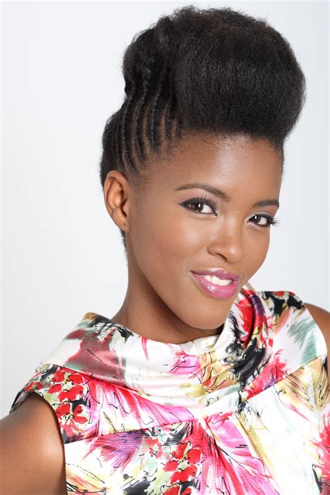 This blue black style is so glossy and gorgeous. Precious Kofi // Natural Hair Style Icon | Black Girl with ...