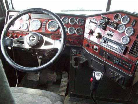 Freightliner Classic Interior