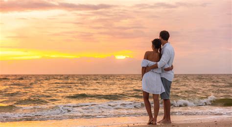 Most Romantic Cape Cod Honeymoon Fireplaces And Whirlpool Tubs