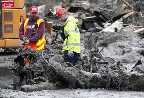 Washington State Mudslide Death Toll Hits 25 With 90 People Still Missing Officials Say Some