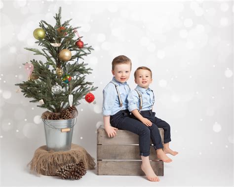 Christmas Mini Sessions Are Now Available To Book ⁠ ⁠ Its That Time