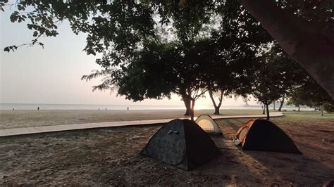 Near to kings ckt, kfc and few other restaurant. Perkhemahan di Pantai Saujana, Batu 4 Port Dickson - YouTube