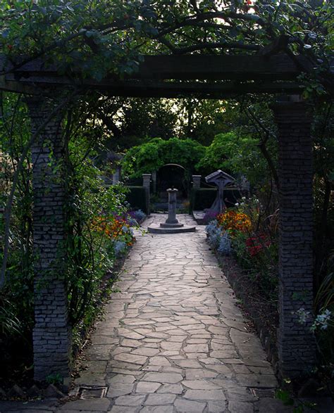 7 Beautiful Garden Paths To Inspire Your Next Outdoor Project Sheknows