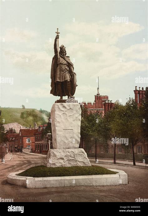 King Alfreds Statue Alfred The Great In Winchester England 1901