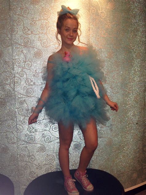 Brec Bassinger S Favorite Halloween Costume Is An Absolute Winner Cambio