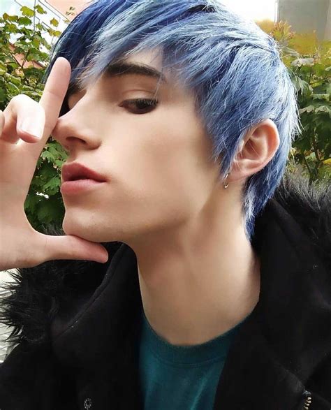 40 Best Emo Hairstyles For Guys To Fit Your Edgy Personality Emo Hairstyles For Guys Hair