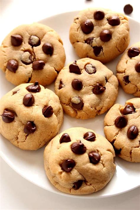 peanut butter chocolate chip cookies recipe crunchy