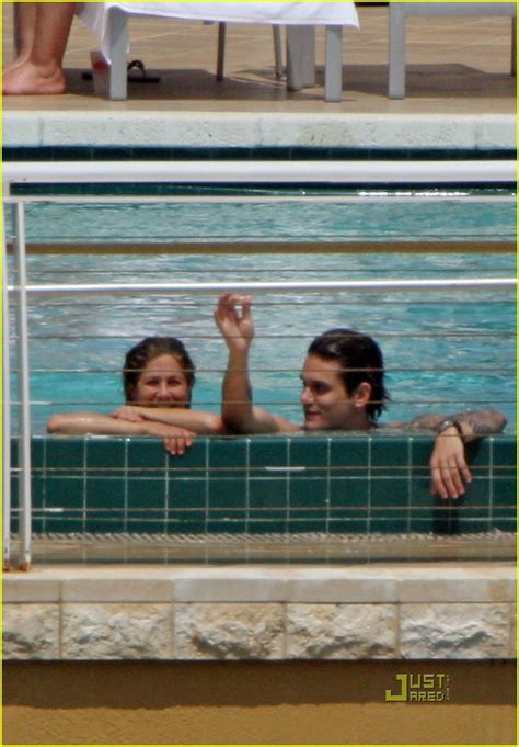 Jennifer Aniston And John Mayers Poolside Passion Photo 1122391