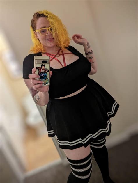 Thigh Highs Improve Every Outfit 🖤🖤🖤 Rchubby