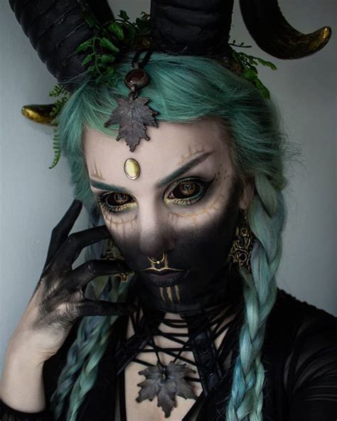 Pin By Michelle Hall On Costume Inspiration Halloween Makeup Looks