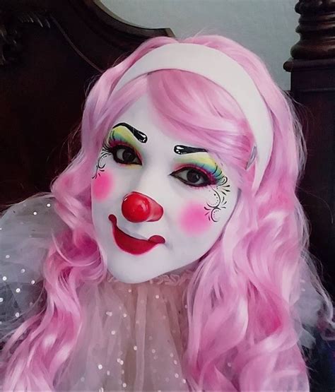 Clowns Picture From Mayra Flores Facebook Clown Nose Clown Faces Clown