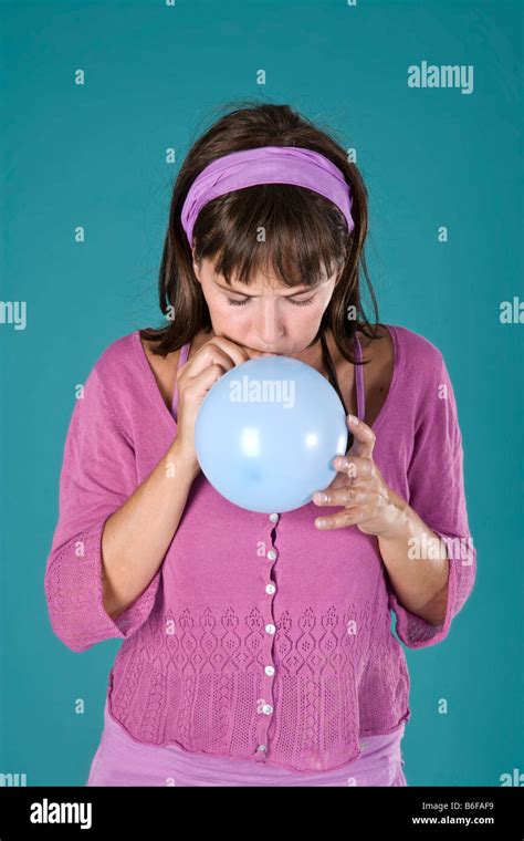 Woman Blowimg Up Balloon Xxx Porn