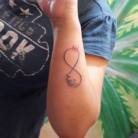 They can be inked with some other tattoos likes heart, love, hope, family, boyfriend, faith, feather, birds, and many more.for example, infinity with symbol of heart or love font is often used to represent love. Infinity Tattoo Designs - Tattoos Ideas