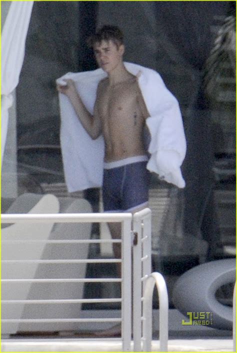 Celeberty Males Bulging Shirtless Nude And Underwear Justin Bieber