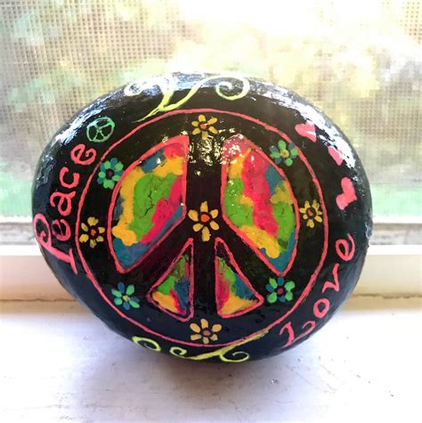 Handpainted Peace Sign With Love Etsy Hand Painted Rocks Hand