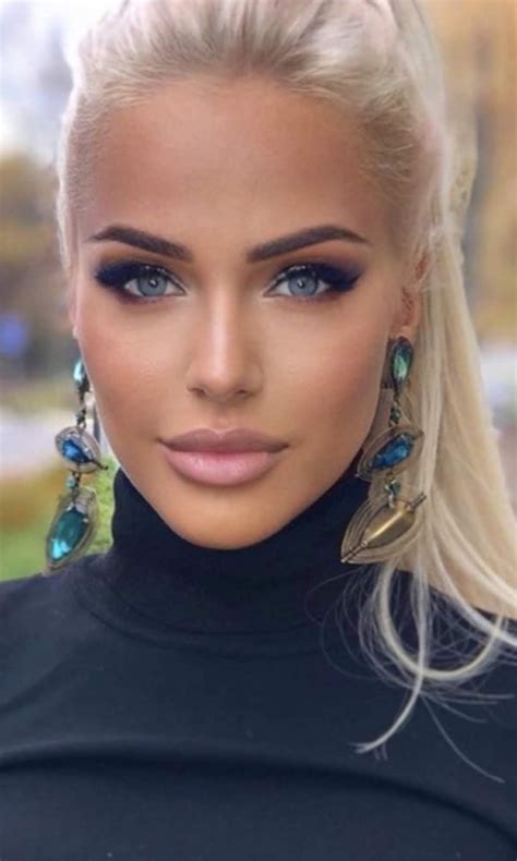 Most Beautiful Eyes, Beautiful Women Over 40, Beautiful Women Pictures