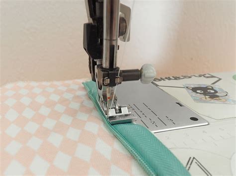 Tuto Technique Coudre Un Zip Un Invisible Diy Couture Sewing Machine
