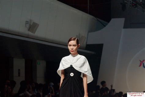 香港设计学院服装设计专业毕业展演作品之一 中关村在线摄影论坛
