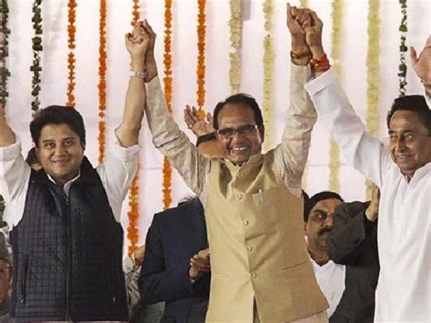 At Kamal Naths Swearing In Ceremony Ex Cm Shivraj Singh Chouhan Emerges As The Real Winner
