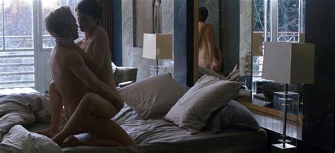 Naked Marine Vacth In Lamant Double