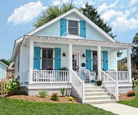 Beautiful But Painted Green Coastal Cottage Cozy Cottage Cottage