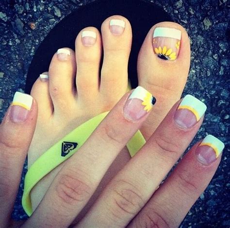 Are you searching for some fresh toe nail designs? 20 Adorable Easy Toe Nail Designs 2020 - Simple Toenail ...