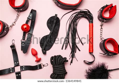 Conjunto De Brinquedos Eróticos Para Bdsm Foto Stock 1364149841 Shutterstock