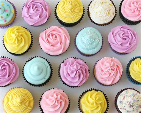 Cupcake Basics How To Frost Cupcakes Glorious Treats