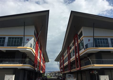 Innotech mfg., llc is a leading manufacturer and supplier of aluminum awnings for use on commercial, industrial and residential projects. Plaza 333 at Penampang - Innotech Design Architects Sdn. Bhd.