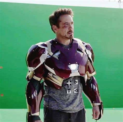 Iron Man Behind Scenes Rober Downey Jr Robert Downey Jr Tony Stark