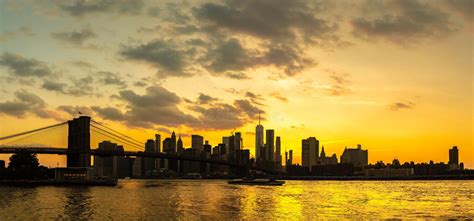 Brooklyn Bridge And Manhattan At Sunset Stock Photo Image Of Downtown