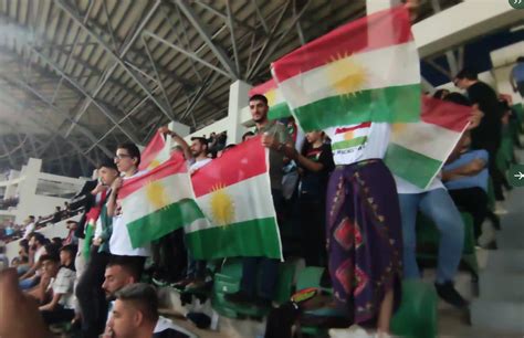Diyarbakır Valiliği Amedspor Bursaspor maçında açılan IKBY bayrağı