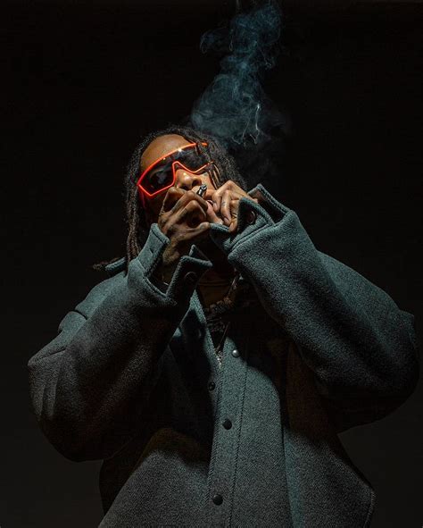 Wiz Khalifa Smoking Weed Wallpaper