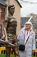 Touching moment Billy McNeill statue unveiled as fellow Celtic greats ...