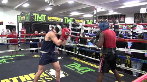Amateur Sparring Inside The Mayweather Boxing Club Youtube