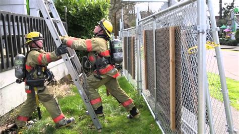 Seattle Fire Department Training At Lowman Beach Seattle Fire